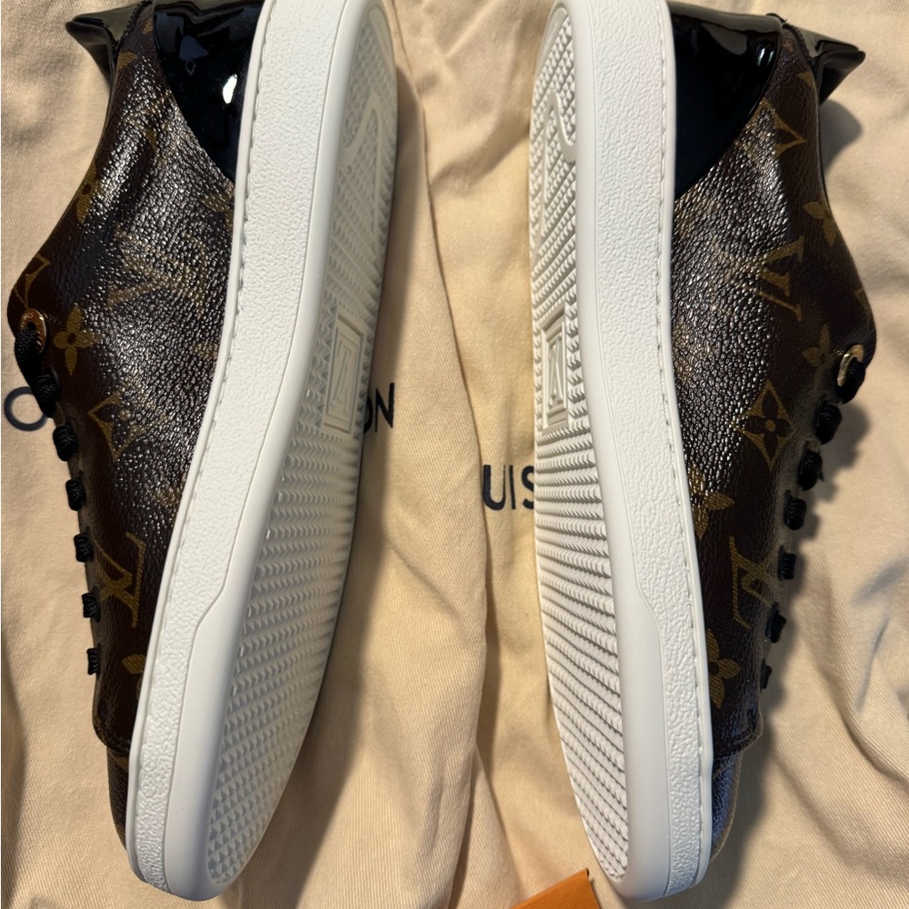 Louis Vuitton Monogram FrontRow Women’s Sneakers New in Box - Picture 6 of 14